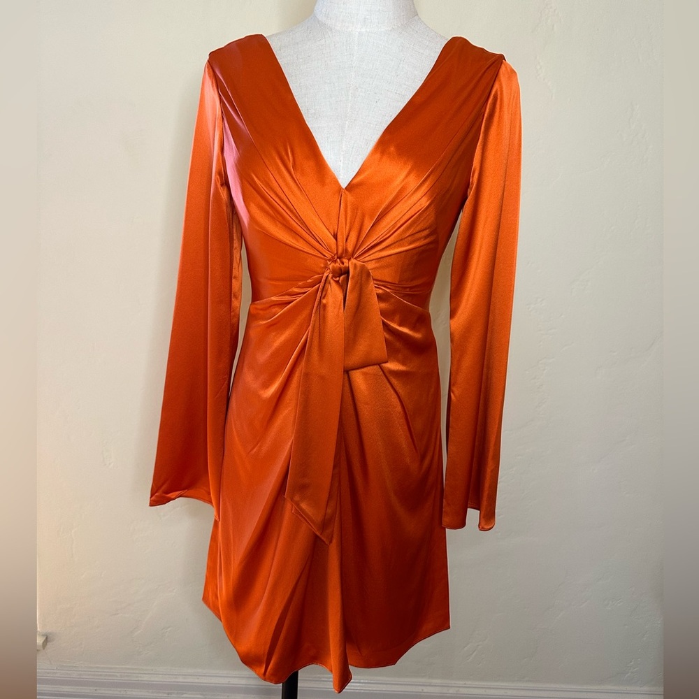 Cinq a Sept beautiful orange 100% silk V neck mini dress Size 0